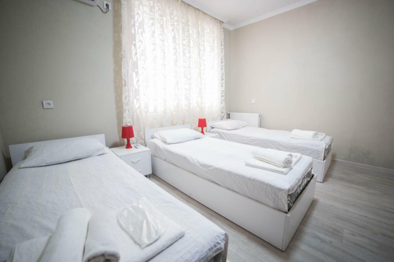 Guest House Theodora Kutaiszi Kültér fotó