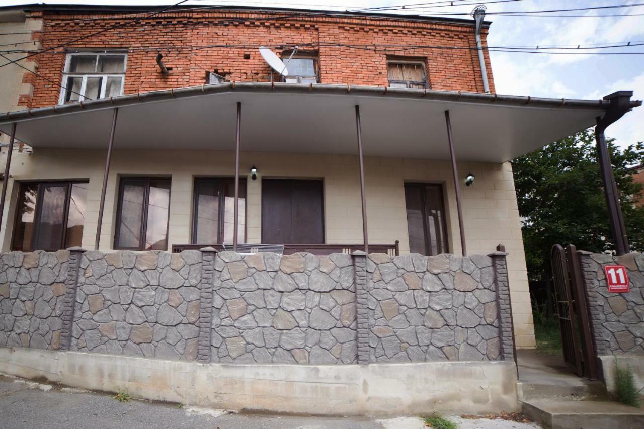 Guest House Theodora Kutaiszi Kültér fotó